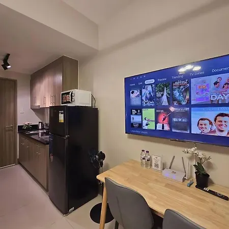 1Br Unit Condotel W Balcony Fame Residences #Fm62